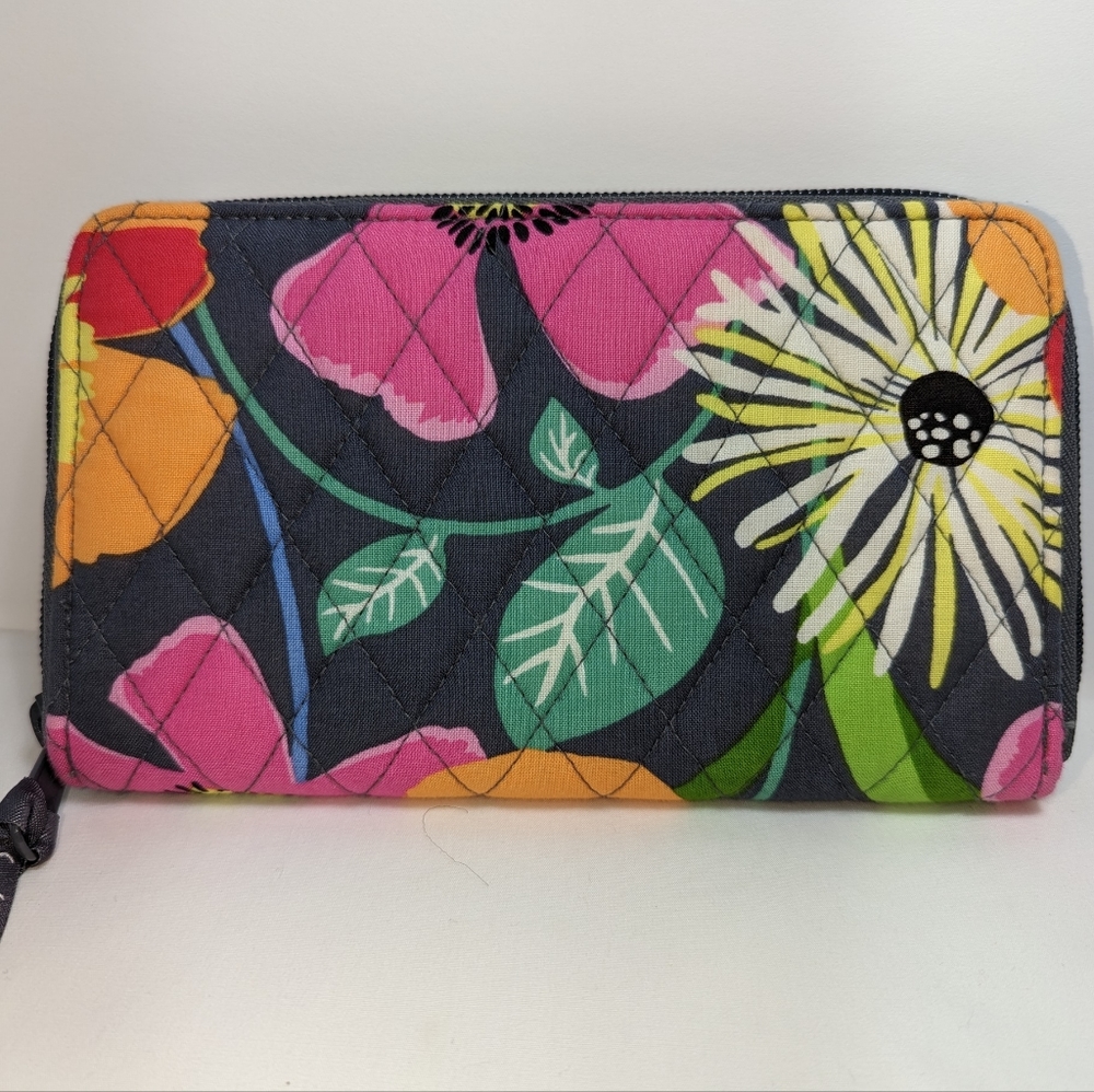 Vera Bradley "Jazzy Blooms" RFID Quilted Accordion Wallet